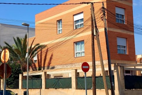 Townhouse à vendre Torrevieja, Alicante, Espagne, 5 chambres, 230 m2 No. 129725 - photo 2