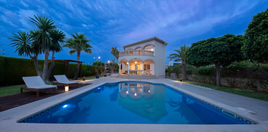 Villa Sa Torre, Mallorca, Spānijā 4 istabas, 321 m2 Nr. 130997