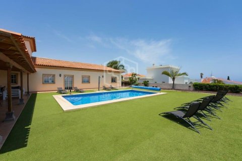 Villa for sale San Miguel de Abona, Tenerife, Spain 8 bedrooms, 530 sq.m. No. 130897 - photo 2