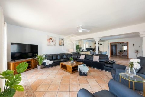 Villa for sale San Miguel de Abona, Tenerife, Spain 8 bedrooms, 530 sq.m. No. 130897 - photo 4