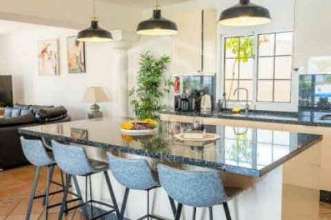 Villa for sale San Miguel de Abona, Tenerife, Spain 8 bedrooms, 530 sq.m. No. 130897 - photo 6