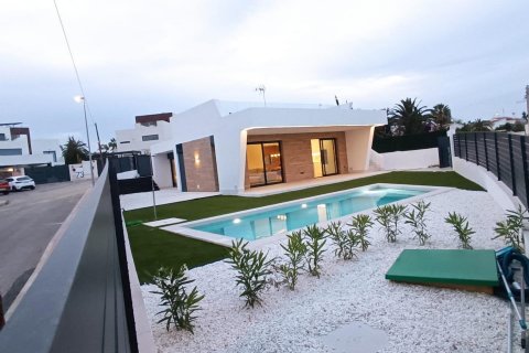Villa till salu Ciudad Quesada, Alicante, Spanien 3 sovrum, 150 kvm. Nr. 127211 - foto 21