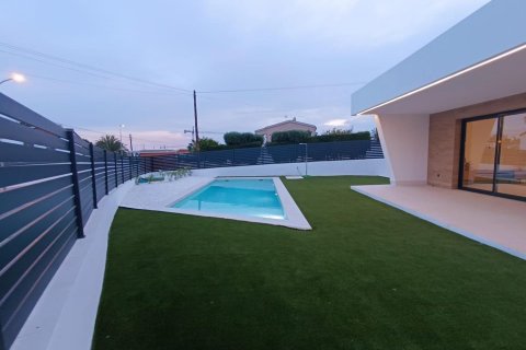 Villa till salu Ciudad Quesada, Alicante, Spanien 3 sovrum, 150 kvm. Nr. 127211 - foto 14
