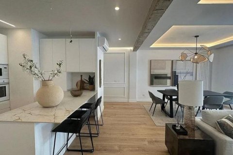 Apartment for sale Madrid, Spain 4 bedrooms, 204 sq.m. No. 127212 - photo 14