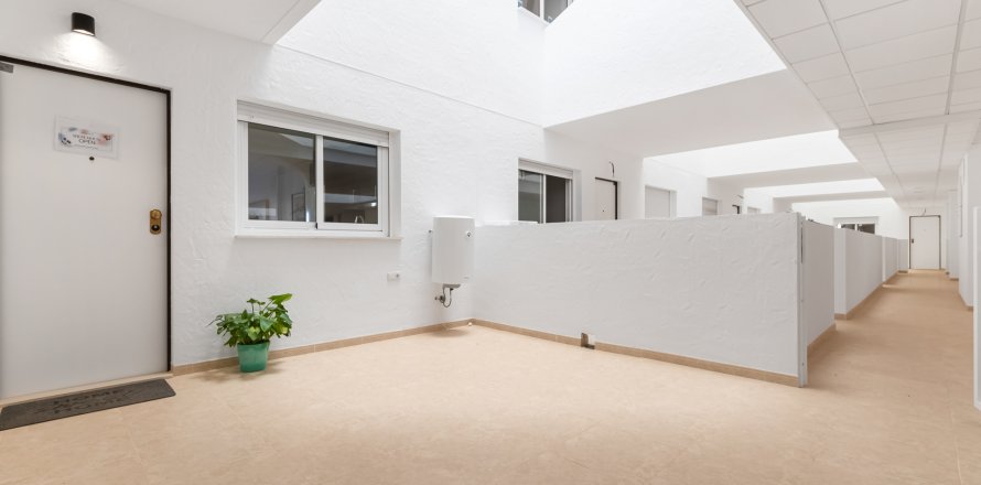 Apartment in Orihuela, Alicante, Spain 2 bedrooms, 71 sq.m. No. 130824
