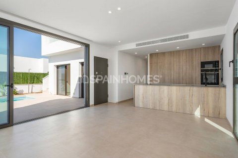Villa à vendre San Javier, Murcia, Espagne, 3 chambres, 100 m2 No. 121325 - photo 7