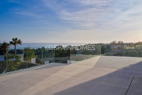 Villa in Marbella, Malaga, Spain 4 bedrooms, 250 sq.m. No. 121323