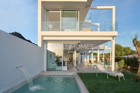 Villa zum Verkauf in Marbella, Malaga, Spanien 4 Schlafzimmer, 250 m2 Nr. 121323 - Foto 23