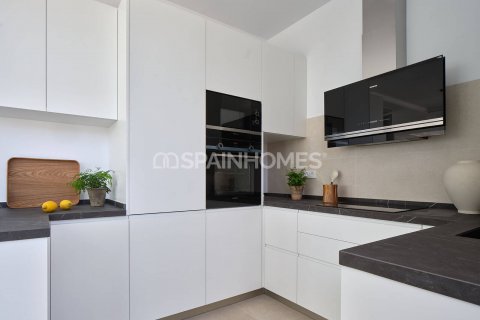 Villa zum Verkauf Marbella, Malaga, Spanien 4 Schlafzimmer, 250 m2 Nr. 121323 - Foto 14
