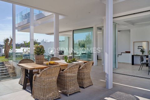 Villa à vendre Marbella, Malaga, Espagne, 4 chambres, 250 m2 No. 121323 - photo 9