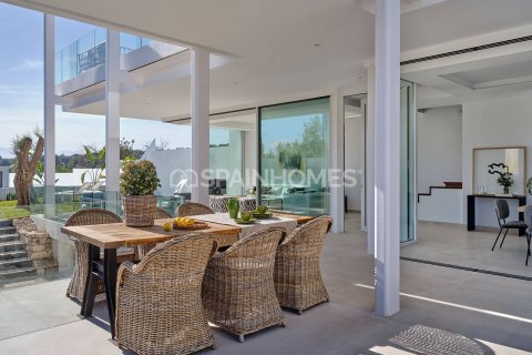 Villa zum Verkauf Marbella, Malaga, Spanien 4 Schlafzimmer, 250 m2 Nr. 121323 - Foto 9