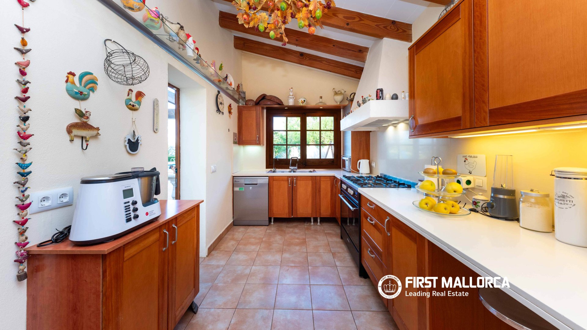 Finca a Establiments, Mallorca, Spagna 4 camere da letto, 300 mq. N° 128123