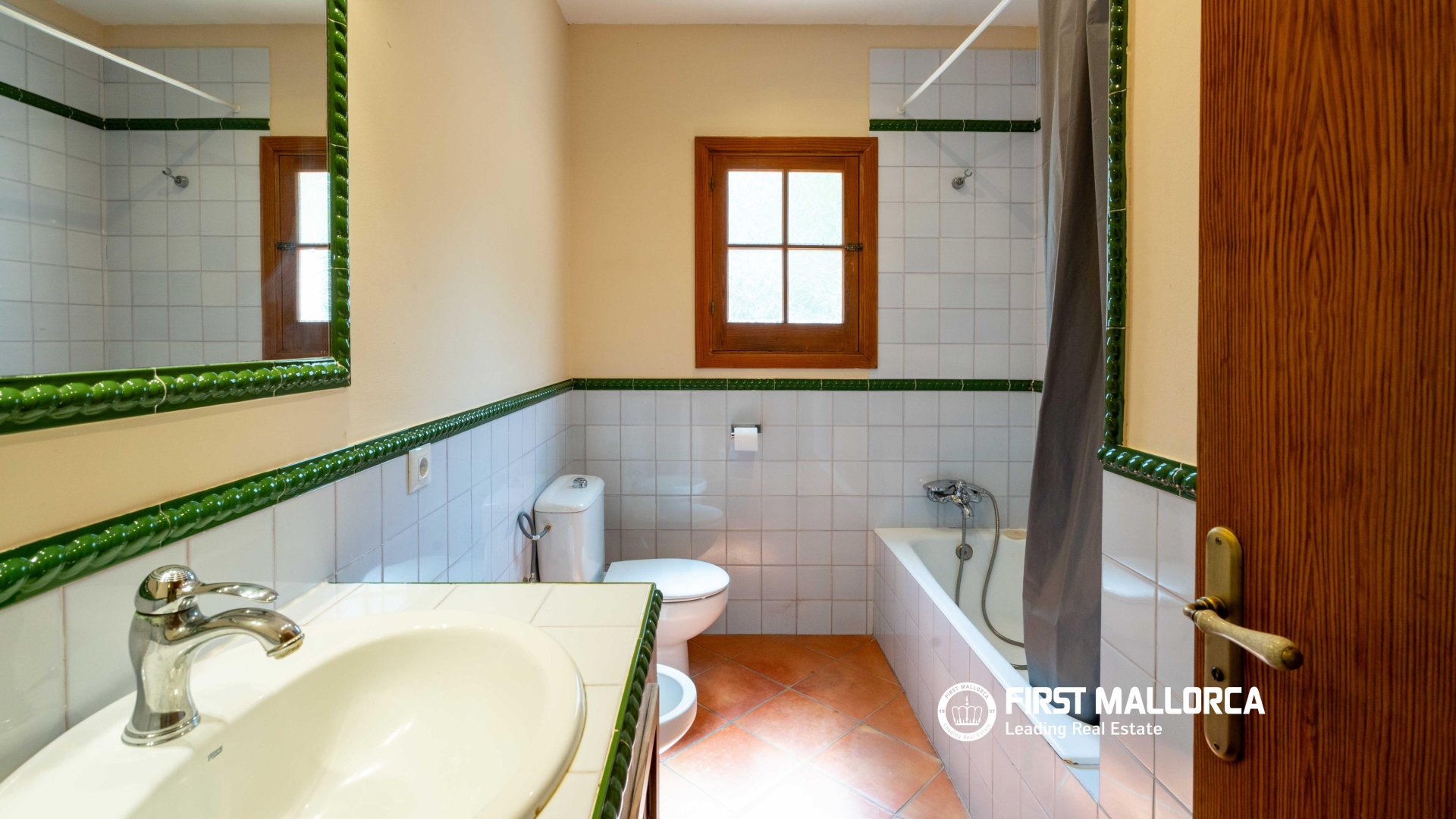 Finca a Establiments, Mallorca, Spagna 4 camere da letto, 300 mq. N° 128123