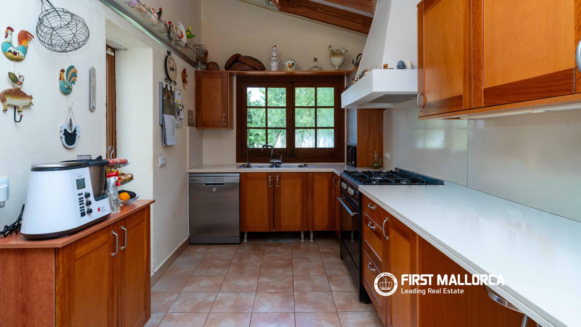 Finca a Establiments, Mallorca, Spagna 4 camere da letto, 300 mq. N° 128123