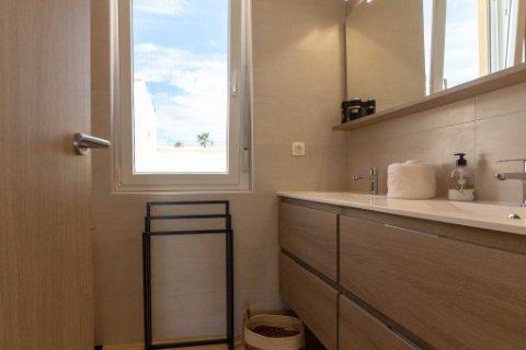 Villa for sale Torrevieja, Alicante, Spain 4 bedrooms, 195 sq.m. No. 124995 - photo 30
