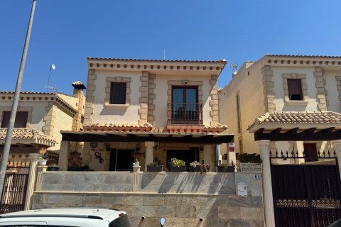 Kamienica Bigastro, Alicante, Hiszpania 4 sypialnie, 221 mkw. nr 126956 – zdjęcie 1