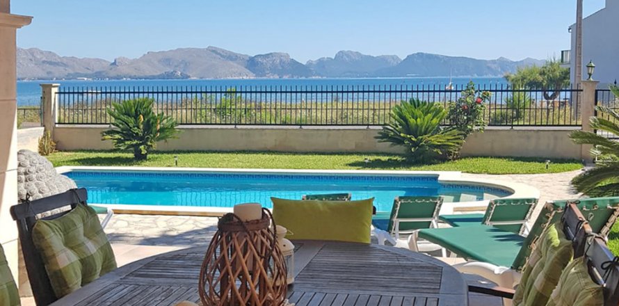 Casa Alcudia, Mallorca, Spagna 4 camere da letto, 276 mq. N° 121739