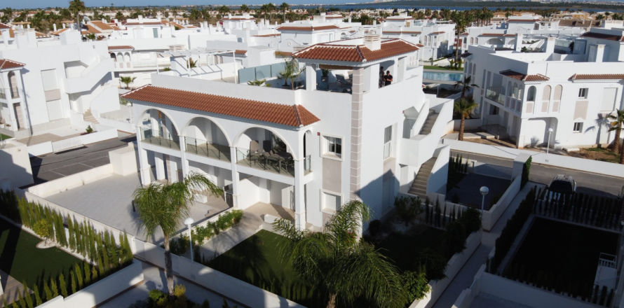Huoneisto Ciudad Quesada, Alicante, Espanja 2 makuuhuonetta, 82 m2 No. 125955