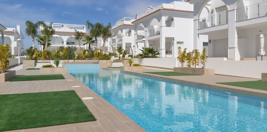 Квартира в Сьюдад Кесада, Аликанте, Испания 2 спальни, 82м2 №125955