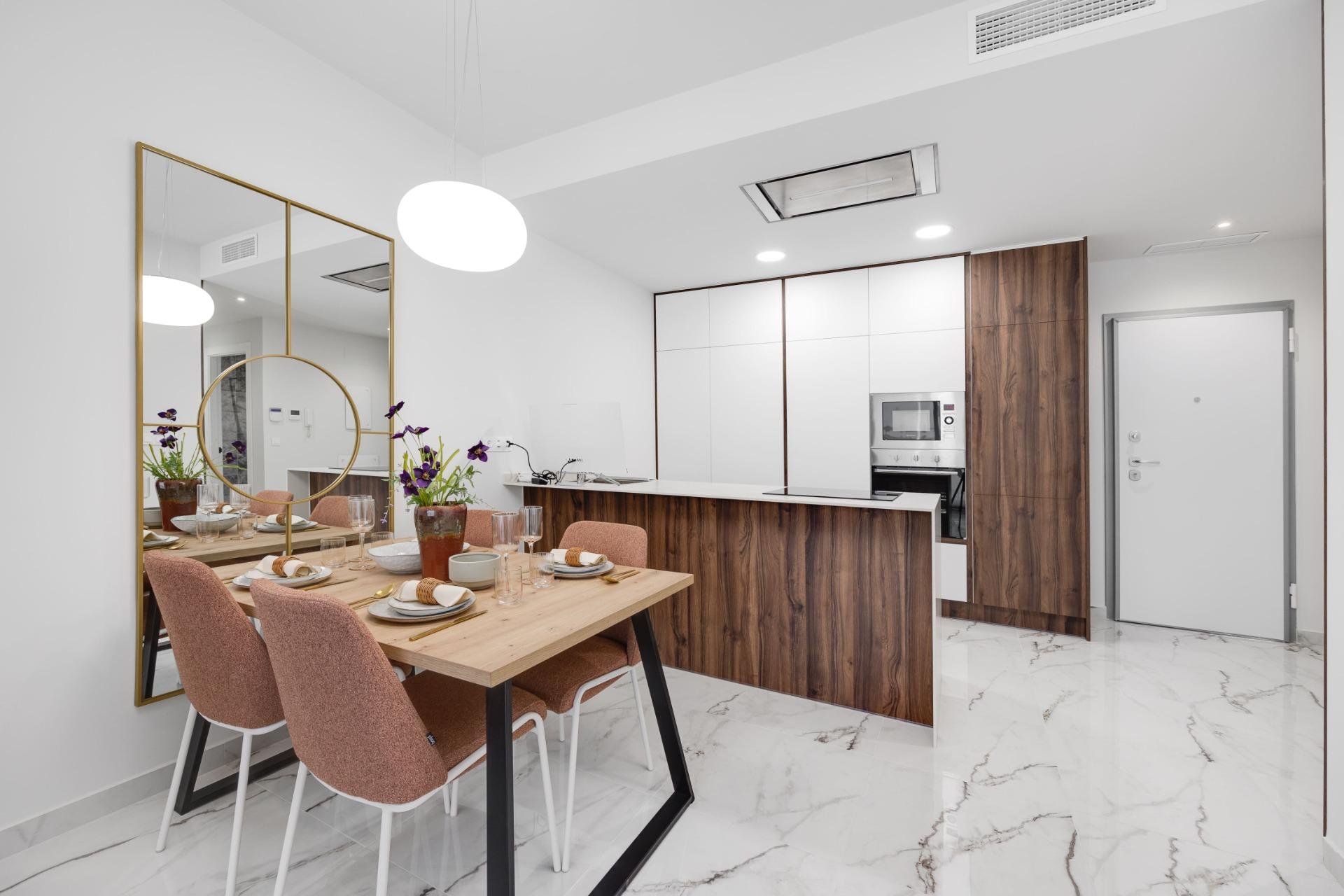 Apartment à San Miguel de Salinas, Alicante, Espagne 2 chambres, 70 m2 No. 128595