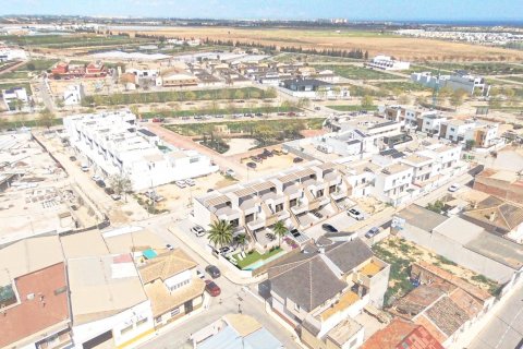Bungalow for sale Pilar de la Horadada, Alicante, Spain 3 bedrooms, 87 sq.m. No. 128589 - photo 3