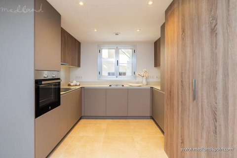 Продажа квартиры в Эстепона, Малага, Испания 2 спальни, 83м2 №120324 - фото 10