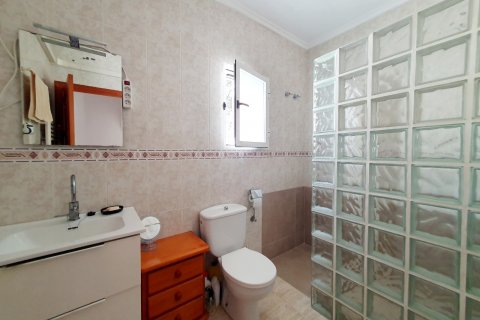 Huvila myytävänä Torrevieja, Alicante, Espanja, 3 makuuhuonetta, 224 m2 No. 129731 - kuva 17