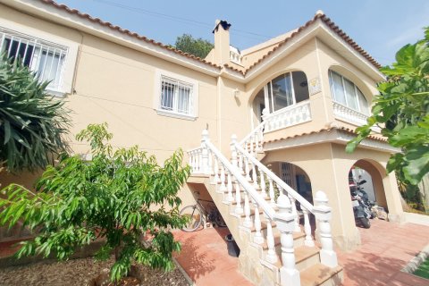 Huvila myytävänä Torrevieja, Alicante, Espanja, 3 makuuhuonetta, 224 m2 No. 129731 - kuva 7