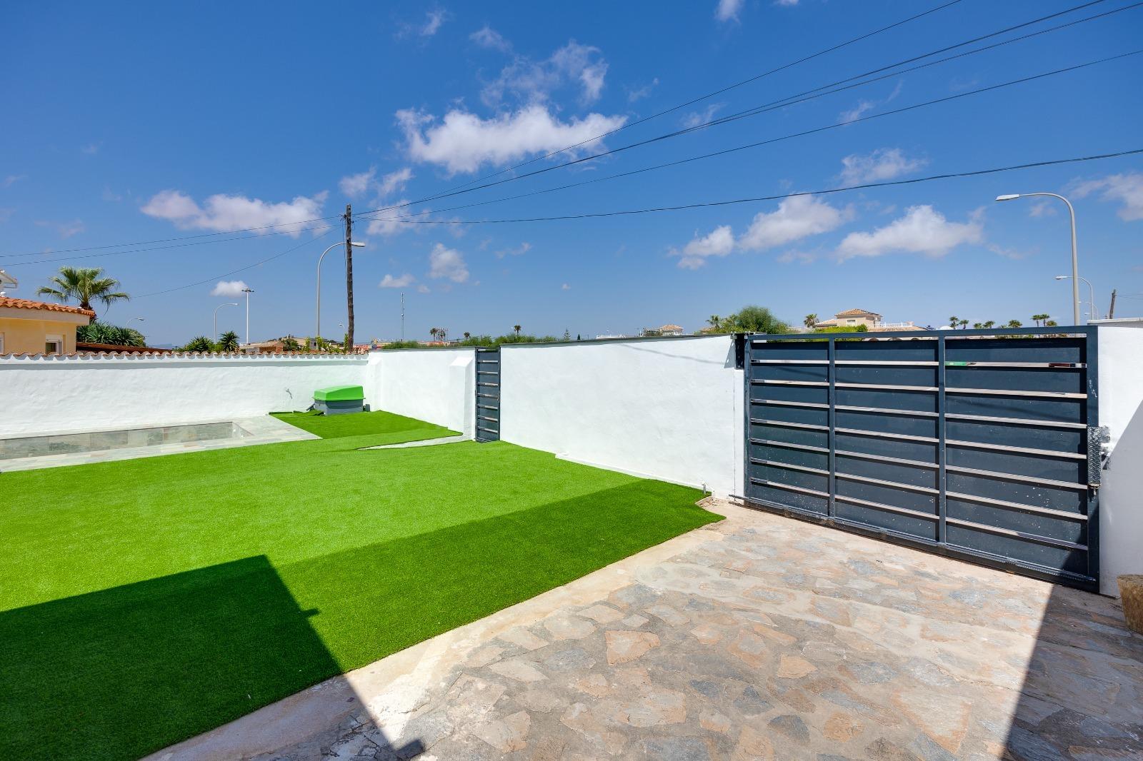 Huvila Torrevieja, Alicante, Espanja 4 makuuhuonetta, 93 m2 No. 131491