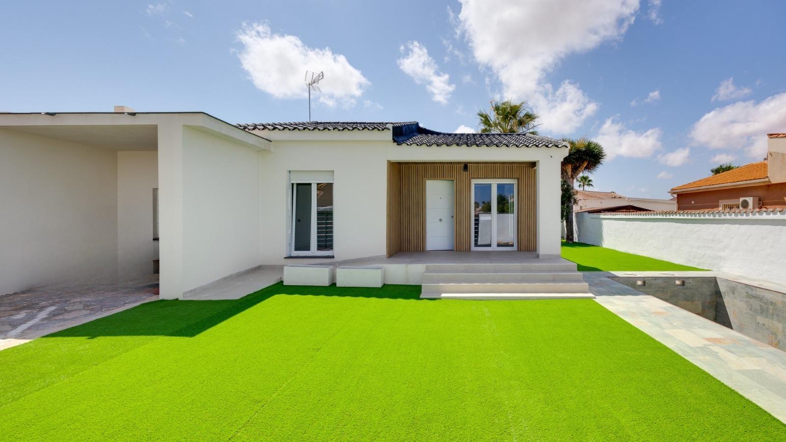 Huvila Torrevieja, Alicante, Espanja 4 makuuhuonetta, 93 m2 No. 131491