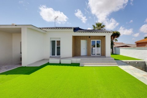 Villa for sale Torrevieja, Alicante, Spain 4 bedrooms, 93 sq.m. No. 131491 - photo 3