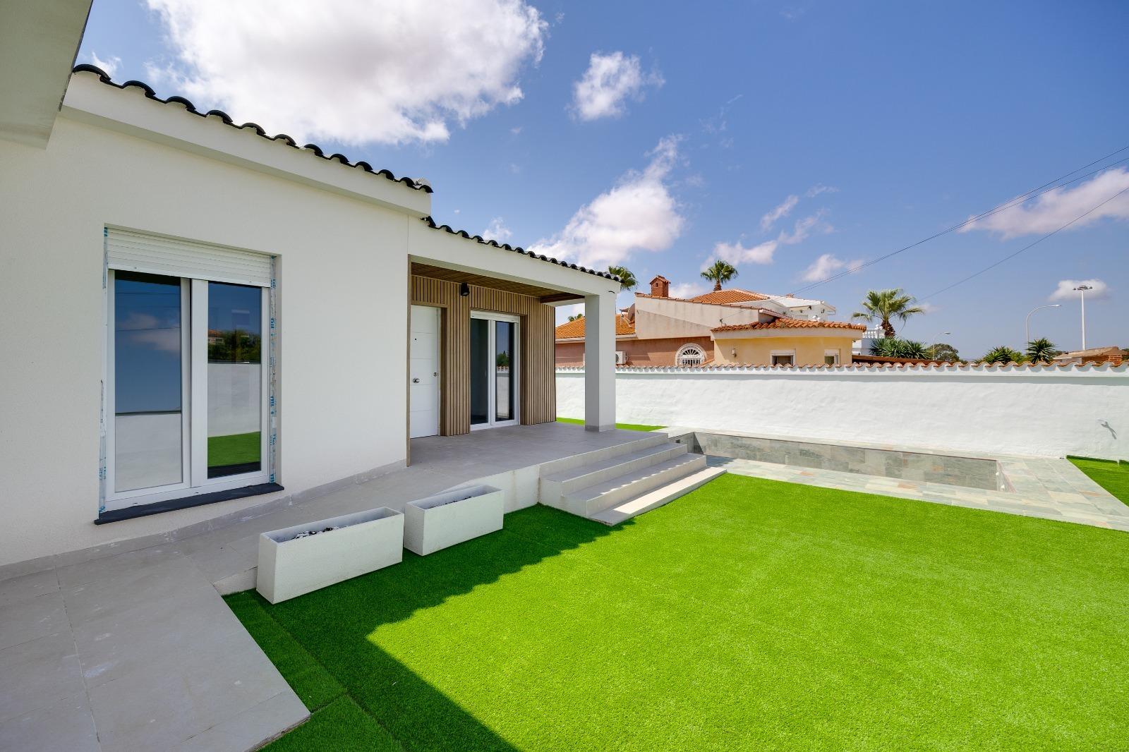 Huvila Torrevieja, Alicante, Espanja 4 makuuhuonetta, 93 m2 No. 131491