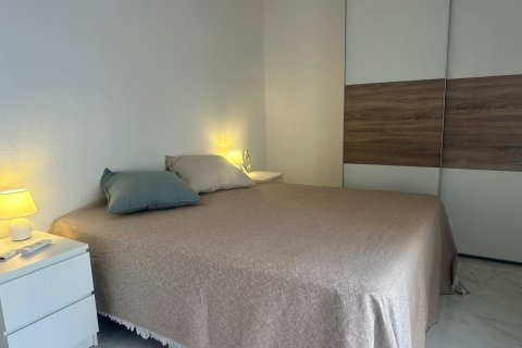 Lägenhet till salu Torrevieja, Alicante, Spanien 3 sovrum, 90 kvm. Nr. 131485 - foto 12