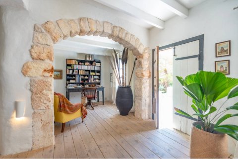 Villa for sale Sant Lluis, Menorca, Spain 5 bedrooms, 340 sq.m. No. 130839 - photo 2