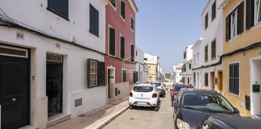 Townhouse Mahon, Menorca, Spain 3 bedrooms, 64 sq.m. No. 130838