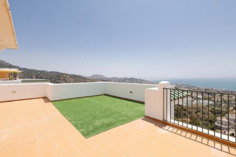 Продажа дуплекса в Малага, Испания 4 спальни, 227м2 №122194 - фото 26