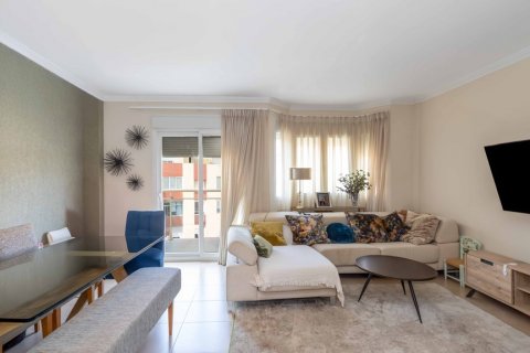 Продажа дуплекса в Фуэнхирола, Малага, Испания 3 спальни, 135м2 №122187 - фото 2
