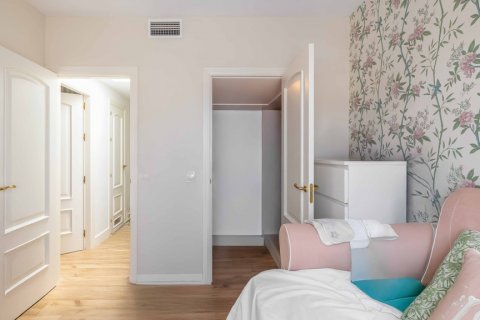 Продажа дуплекса в Фуэнхирола, Малага, Испания 3 спальни, 135м2 №122187 - фото 24