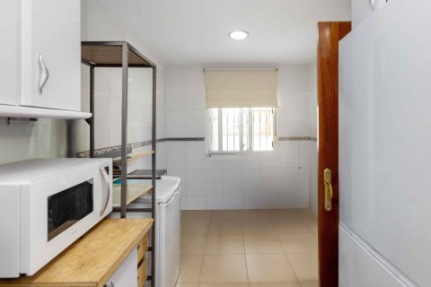 Продажа дуплекса в Фуэнхирола, Малага, Испания 3 спальни, 135м2 №122187 - фото 28