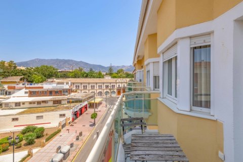 Продажа дуплекса в Фуэнхирола, Малага, Испания 3 спальни, 135м2 №122187 - фото 3