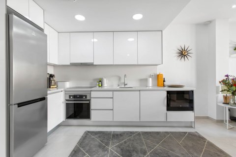 Apartment for sale Torrevieja, Alicante, Spain 2 bedrooms, 73 sq.m. No. 125711 - photo 5