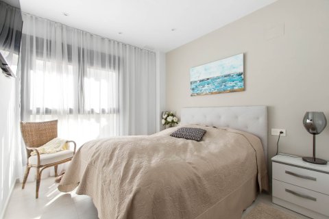 Apartment for sale Torrevieja, Alicante, Spain 2 bedrooms, 73 sq.m. No. 125711 - photo 11