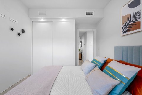 Продажа квартиры Аликанте, Испания 2 спальни, 83м2 №125712 - фото 13