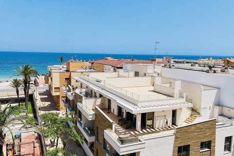 Apartamento en venta Torre de la Horadada, Alicante, España 2 dormitorios, 101 m2 No. 125710 - foto 1