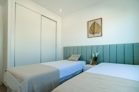 Apartment for sale Torrevieja, Alicante, Spain 2 bedrooms, 74 sq.m. No. 125050 - photo 13