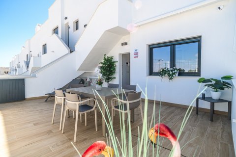 Apartment for sale Torrevieja, Alicante, Spain 2 bedrooms, 74 sq.m. No. 125050 - photo 19