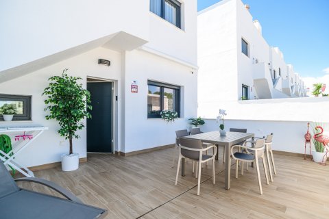 Apartment for sale Torrevieja, Alicante, Spain 2 bedrooms, 74 sq.m. No. 125050 - photo 18