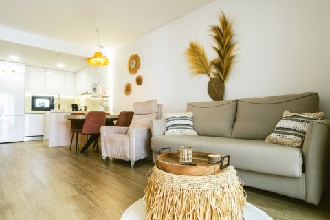 Apartment for sale Torrevieja, Alicante, Spain 2 bedrooms, 74 sq.m. No. 125050 - photo 3