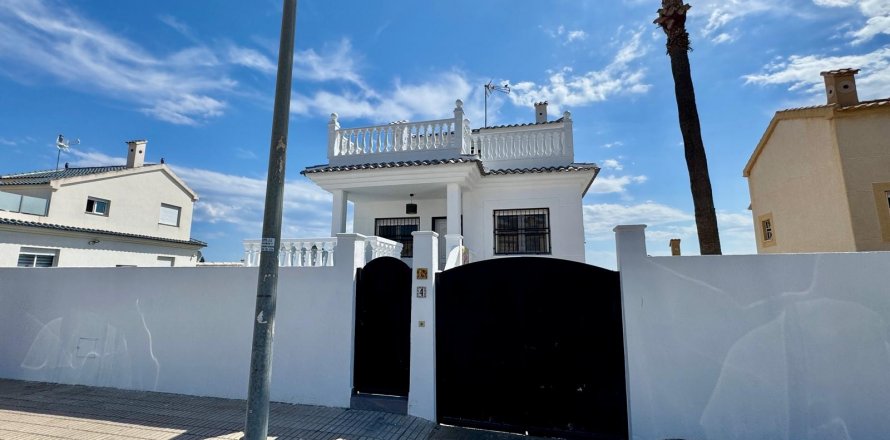 Willa Torrevieja, Alicante, Hiszpania 4 sypialnie, 142 mkw. nr 125047