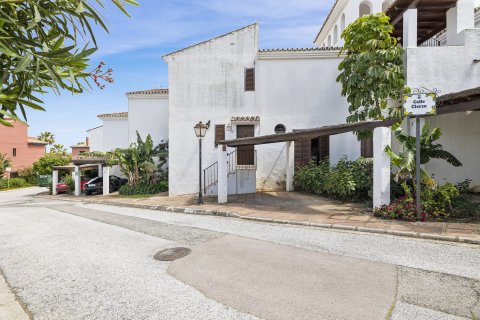 Townhouse for sale Estepona, Malaga, Spain 2 bedrooms, 97 sq.m. No. 127471 - photo 16